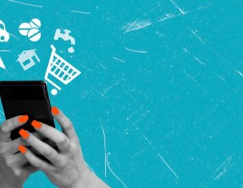 Zakupy online na smartfonie — ikony kategorii sklepów internetowych, e-commerce, konkurencja w internecie